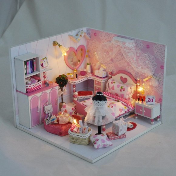 DIY Miniature Kit for a Dreamy Pink Bedroom - Picture 1 of 11